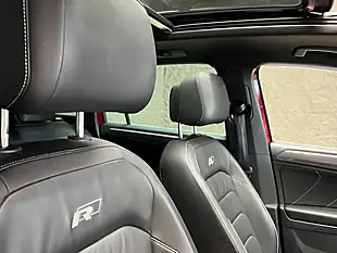 Used 2018 Volkswagen Tiguan R-Line Ruby Red - Interior and Exterior details 3