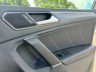 Used 2018 Volkswagen Tiguan R-Line Silver - Interior and Exterior details 16