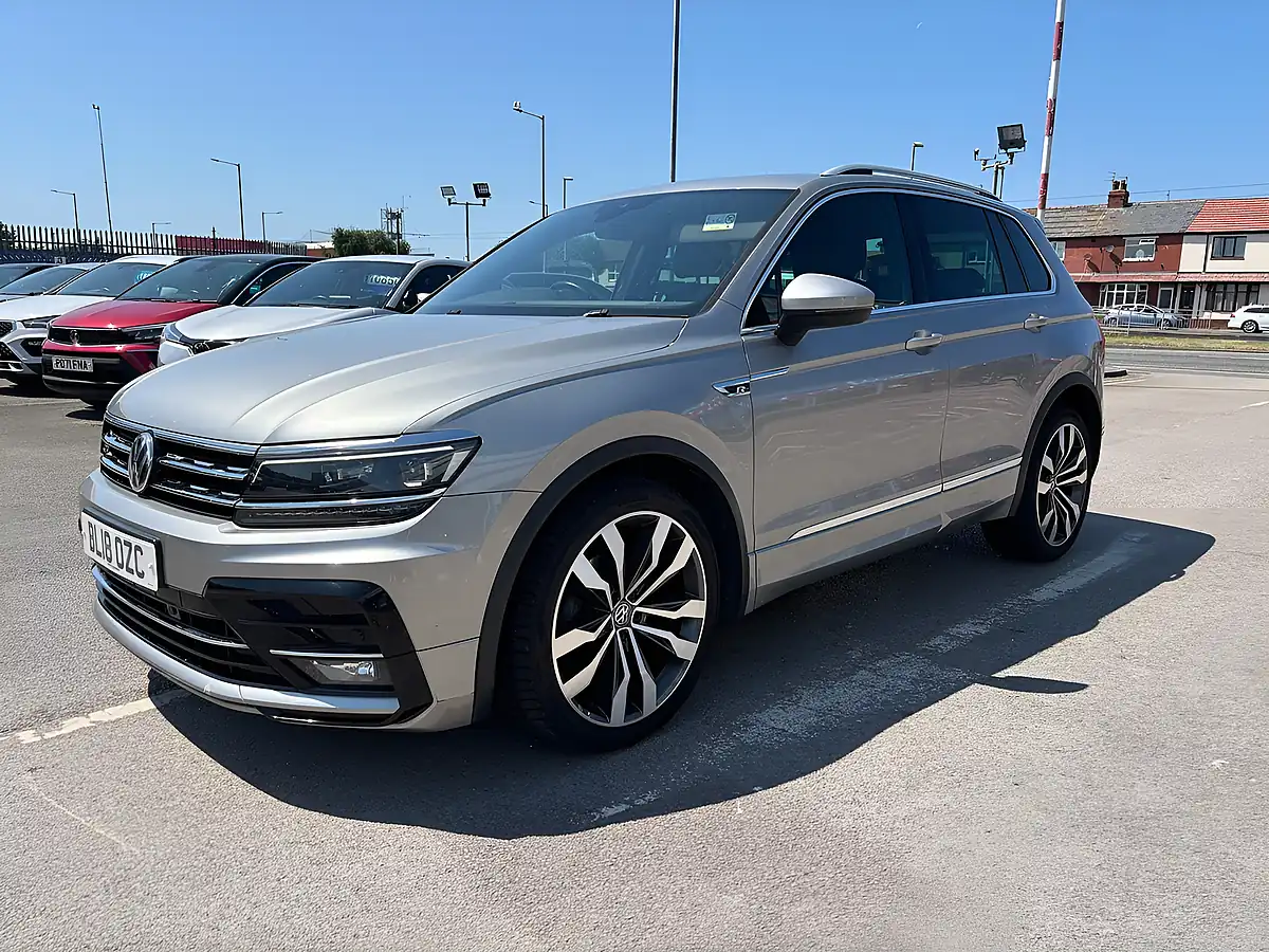 Used 2018 Volkswagen Tiguan R-Line Silver - Interior and Exterior details 2