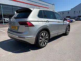 Used 2018 Volkswagen Tiguan R-Line Silver - Interior and Exterior details 4