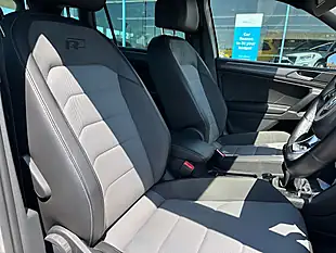 Used 2018 Volkswagen Tiguan R-Line Silver - Interior and Exterior details 5