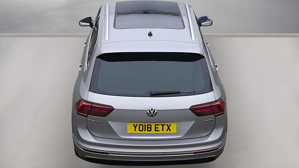 Used 2018 Volkswagen Tiguan R-Line Silver - Interior and Exterior details 11