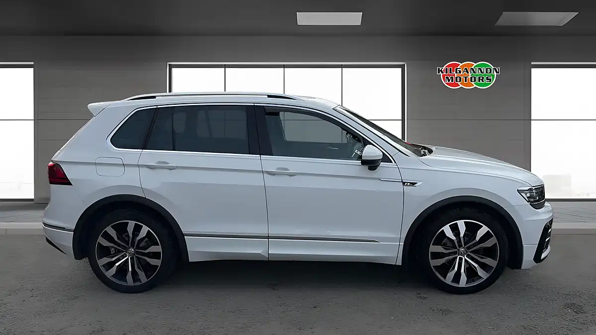 Used 2018 Volkswagen Tiguan R-Line White - Interior and Exterior details 16
