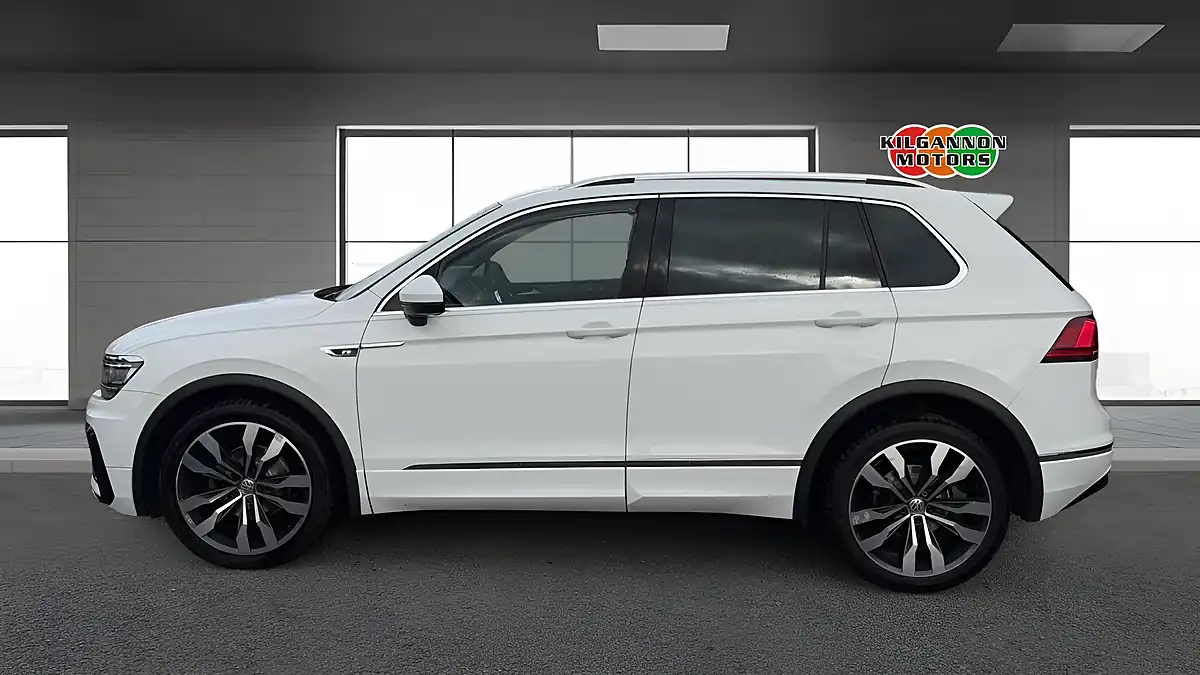 Used 2018 Volkswagen Tiguan R-Line White - Interior and Exterior details 3