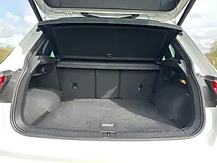 Used 2018 Volkswagen Tiguan R-Line White - Interior and Exterior details 13