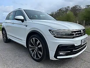 Used 2018 Volkswagen Tiguan R-Line White - Interior and Exterior details 9