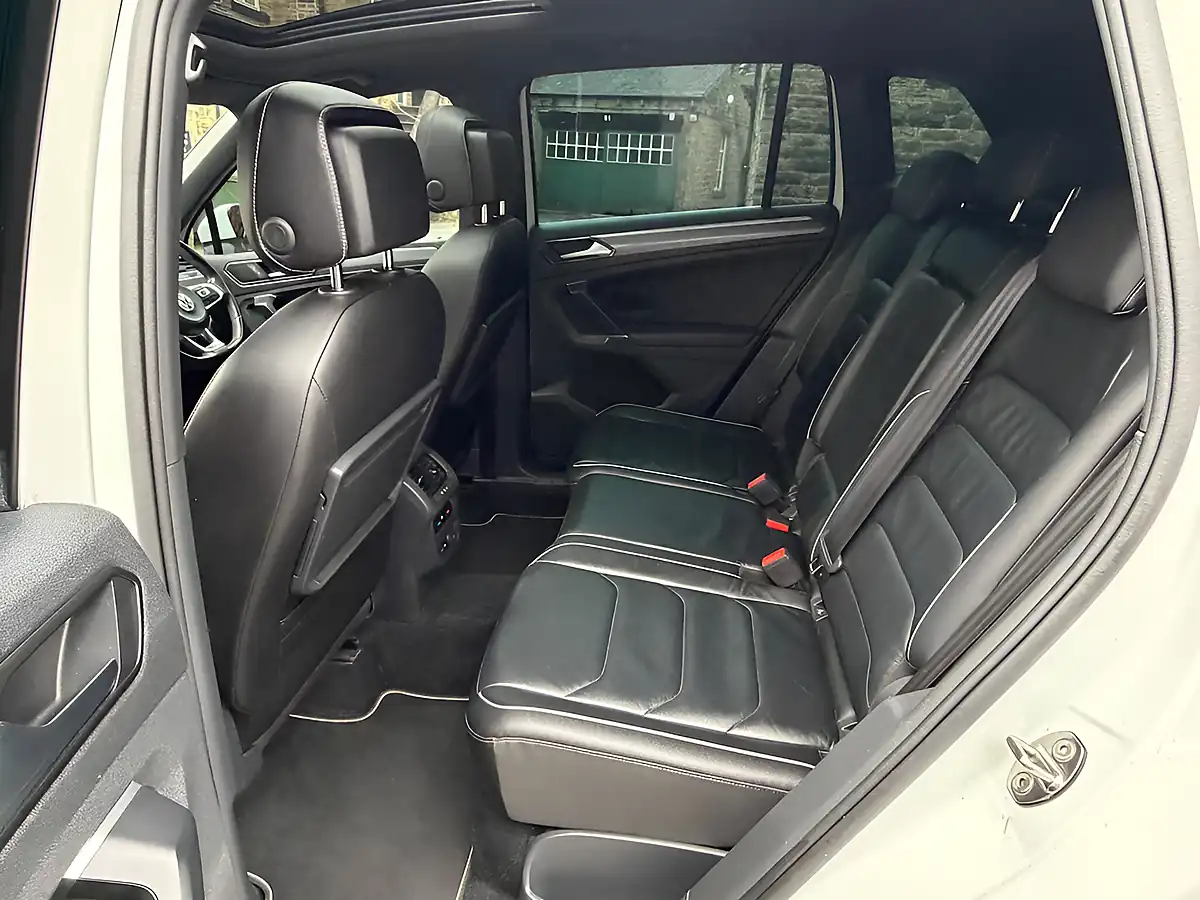 Used 2018 Volkswagen Tiguan R-Line White - Interior and Exterior details 20