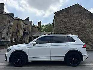 Used 2018 Volkswagen Tiguan R-Line White - Interior and Exterior details 8