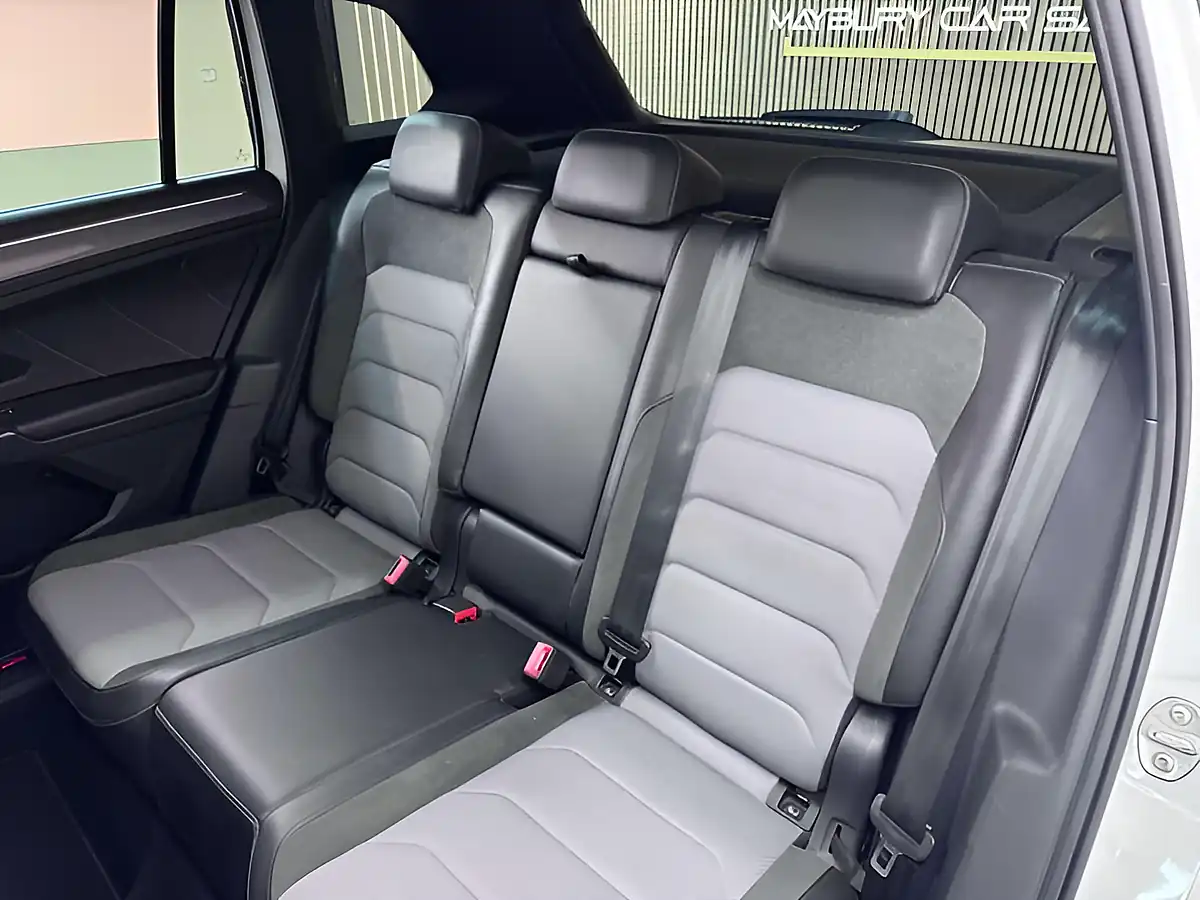 Used 2018 Volkswagen Tiguan R-Line White - Interior and Exterior details 20