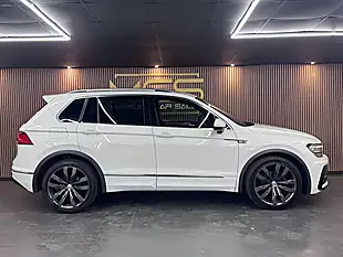 Used 2018 Volkswagen Tiguan R-Line White - Interior and Exterior details 4