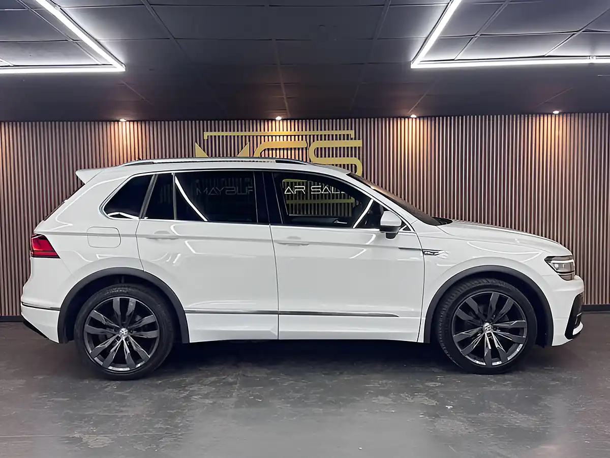 Used 2018 Volkswagen Tiguan R-Line White - Interior and Exterior details 4