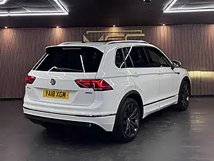 Used 2018 Volkswagen Tiguan R-Line White - Interior and Exterior details 5