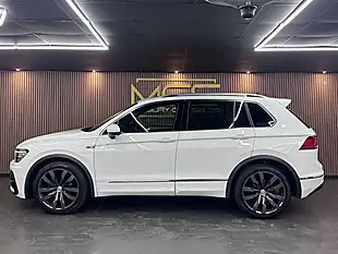 Used 2018 Volkswagen Tiguan R-Line White - Interior and Exterior details 7