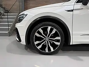 Used 2018 Volkswagen Tiguan R-Line White - Interior and Exterior details 20