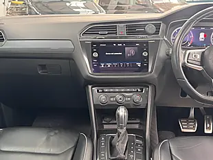 Used 2018 Volkswagen Tiguan R-Line White - Interior and Exterior details 13