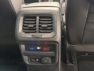 Used 2018 Volkswagen Tiguan R-Line White - Interior and Exterior details 16