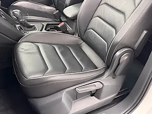 Used 2018 Volkswagen Tiguan R-Line White - Interior and Exterior details 18