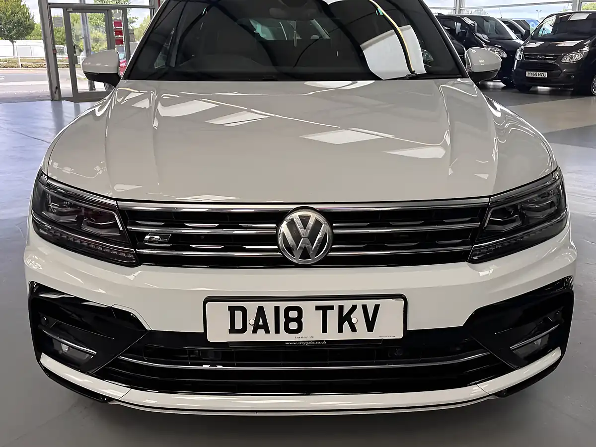 Used 2018 Volkswagen Tiguan R-Line White - Interior and Exterior details 2
