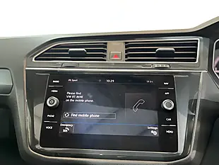 Used 2018 Volkswagen Tiguan R-Line White - Interior and Exterior details 18