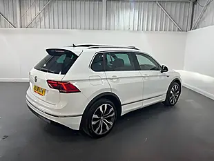 Used 2018 Volkswagen Tiguan R-Line White - Interior and Exterior details 4
