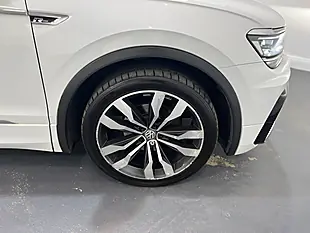 Used 2018 Volkswagen Tiguan R-Line White - Interior and Exterior details 7