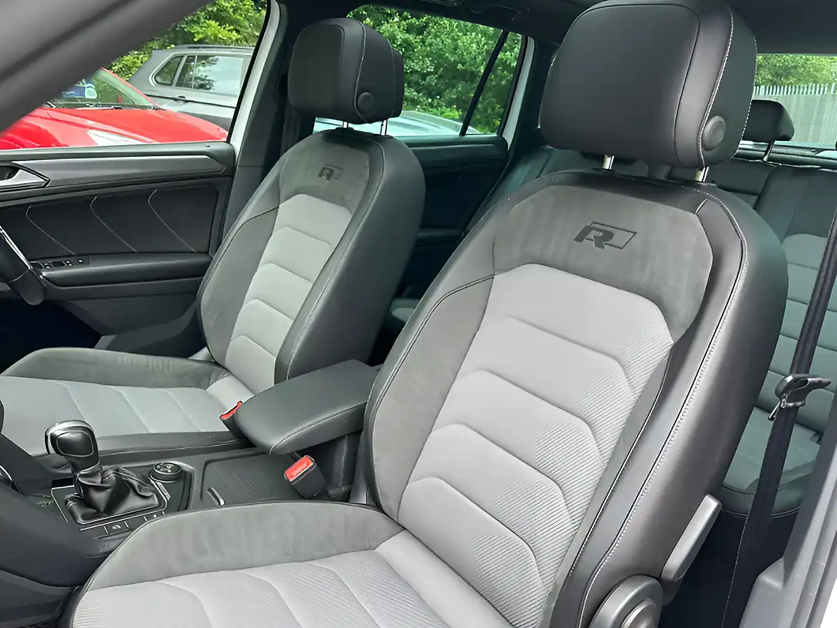 Used 2018 Volkswagen Tiguan R-Line White - Interior and Exterior details 11