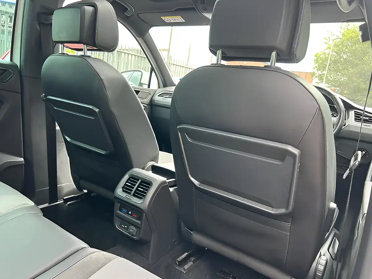Used 2018 Volkswagen Tiguan R-Line White - Interior and Exterior details 13