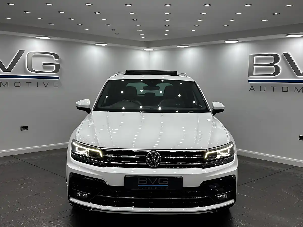 Used 2018 Volkswagen Tiguan R-Line White - Interior and Exterior details 4
