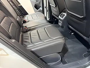 Used 2018 Volkswagen Tiguan R-Line White - Interior and Exterior details 17