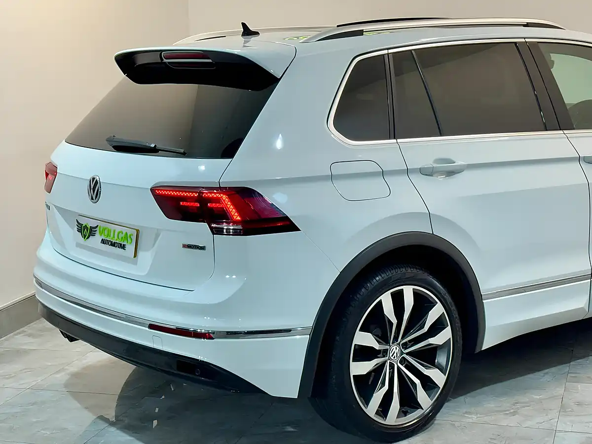 Used 2018 Volkswagen Tiguan R-Line White - Interior and Exterior details 18