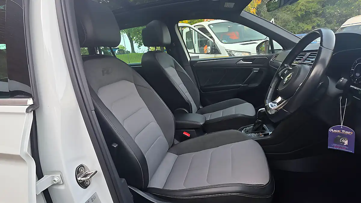 Used 2018 Volkswagen Tiguan R-Line White - Interior and Exterior details 10