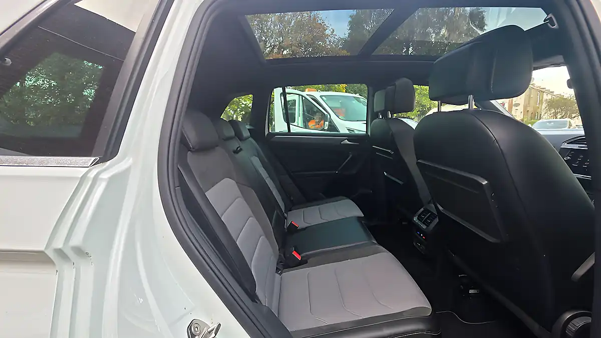 Used 2018 Volkswagen Tiguan R-Line White - Interior and Exterior details 11