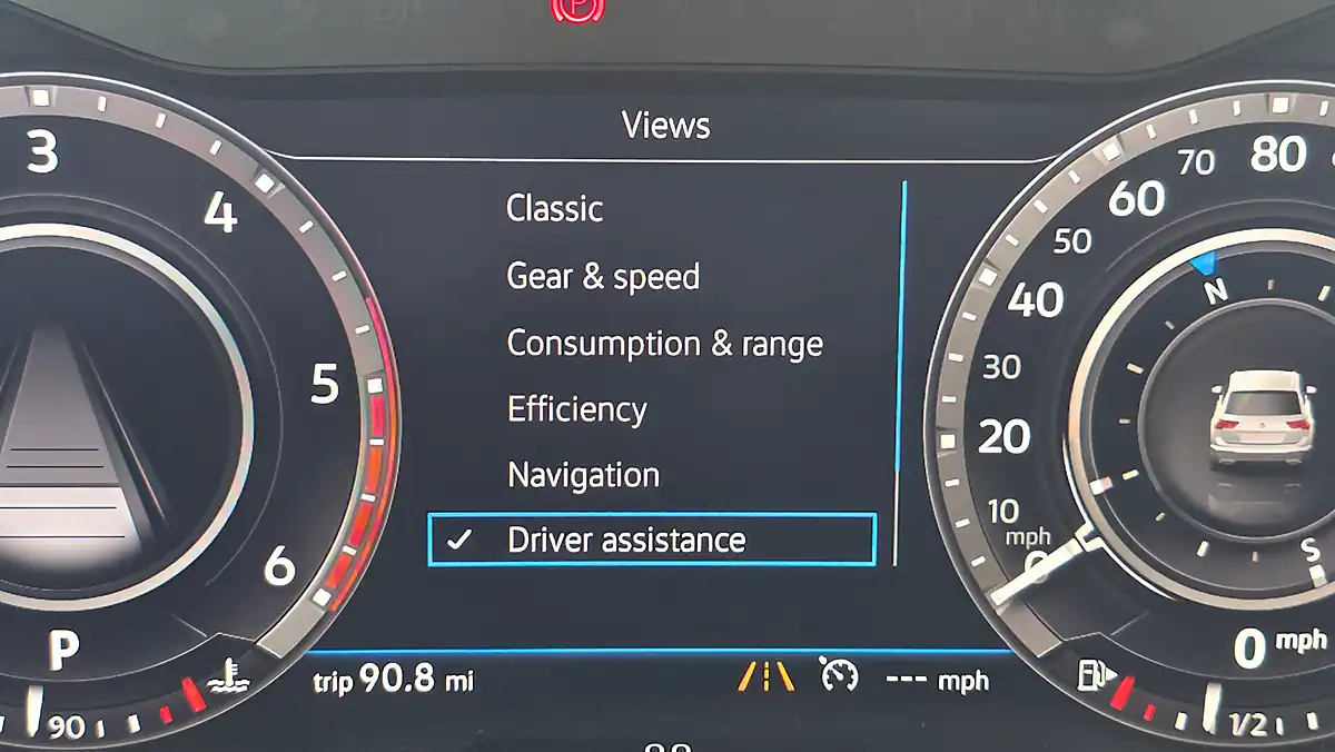 Used 2018 Volkswagen Tiguan R-Line White - Interior and Exterior details 18