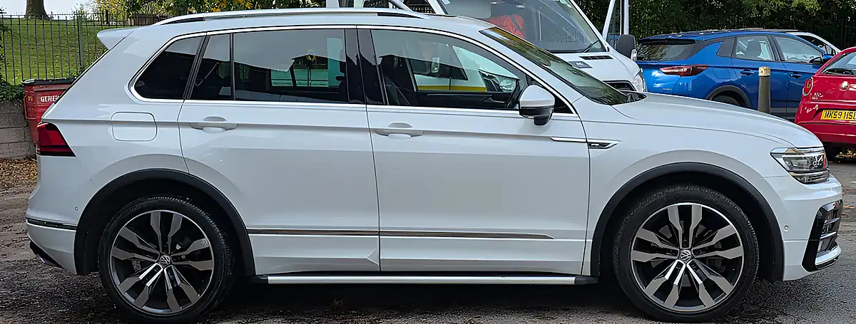 Used 2018 Volkswagen Tiguan R-Line White - Interior and Exterior details 7