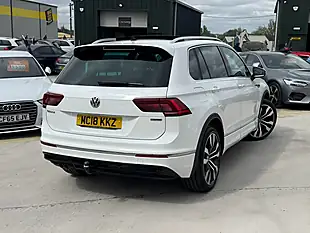 Used 2018 Volkswagen Tiguan R-Line White - Interior and Exterior details 11