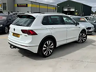 Used 2018 Volkswagen Tiguan R-Line White - Interior and Exterior details 12