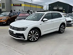 Used 2018 Volkswagen Tiguan R-Line White - Interior and Exterior details 4