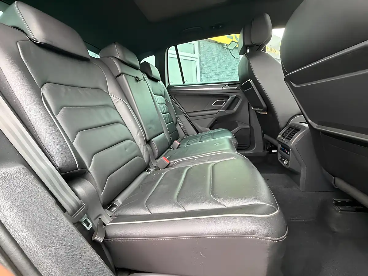 Used 2018 Volkswagen Tiguan R-Line White - Interior and Exterior details 15