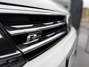 Used 2018 Volkswagen Tiguan R-Line White - Interior and Exterior details 20