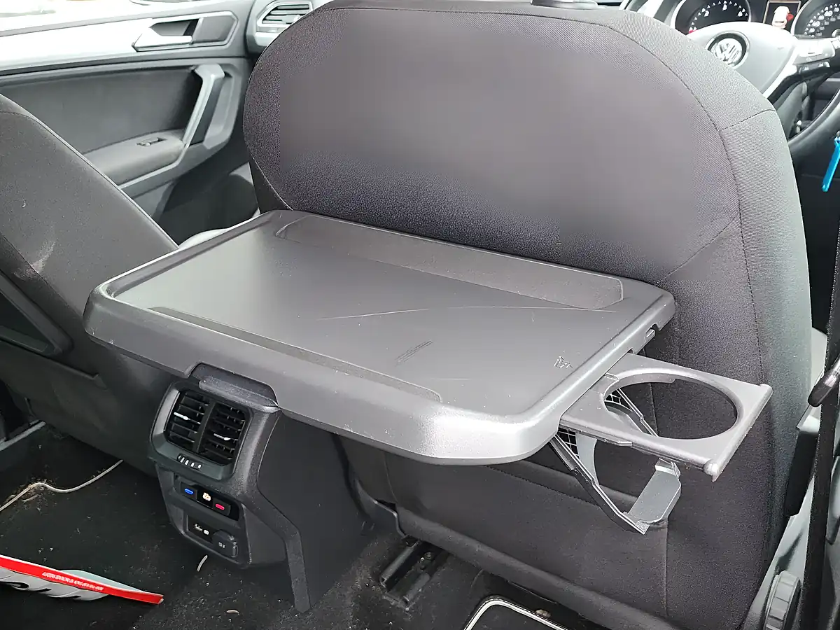 Used 2018 Volkswagen Tiguan Se Black - Interior and Exterior details 18