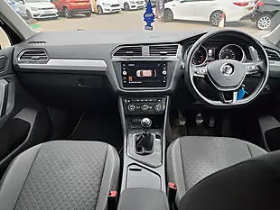 Used 2018 Volkswagen Tiguan Se Black - Interior and Exterior details 7
