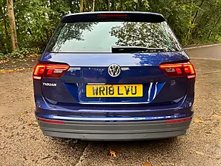 Used 2018 Volkswagen Tiguan Se Blue - Interior and Exterior details 7