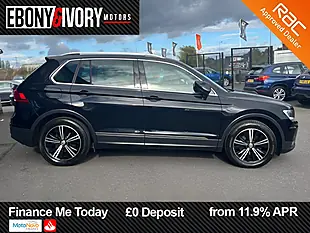 Used 2018 Volkswagen Tiguan Se Deep Black Pearl - Interior and Exterior details 7