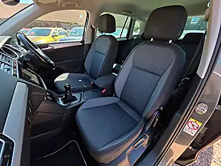 Used 2018 Volkswagen Tiguan Se Indium Grey Metallic - Interior and Exterior details 10
