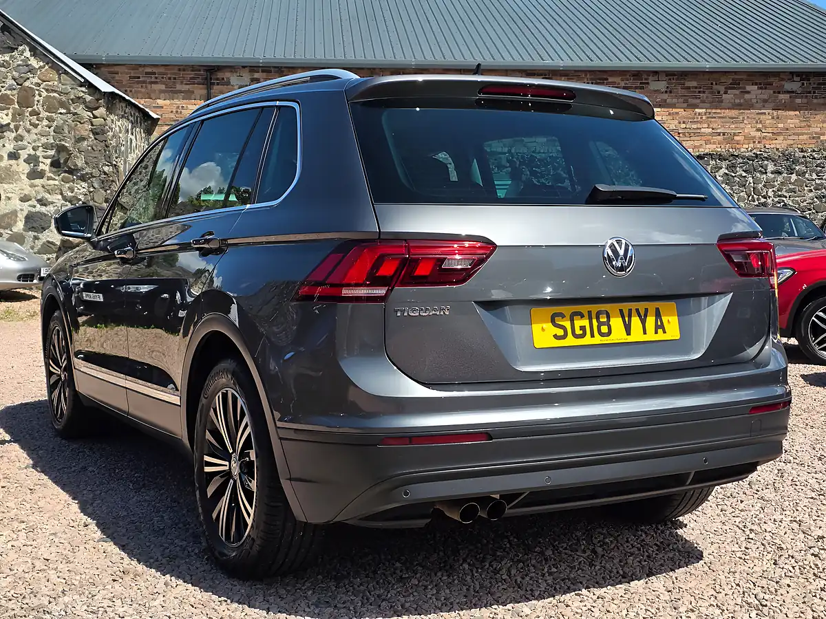 Used 2018 Volkswagen Tiguan Se Indium Grey Metallic - Interior and Exterior details 15