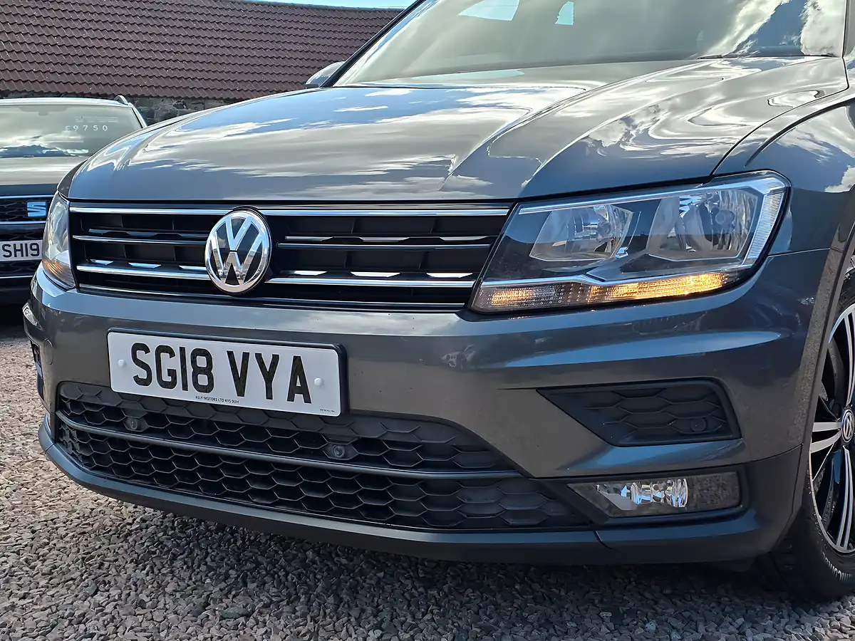 Used 2018 Volkswagen Tiguan Se Indium Grey Metallic - Interior and Exterior details 6