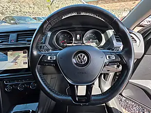 Used 2018 Volkswagen Tiguan Se Indium Grey Metallic - Interior and Exterior details 9
