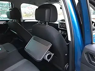 Used 2018 Volkswagen Tiguan Se Nav Caribbean Blue - Interior and Exterior details 13