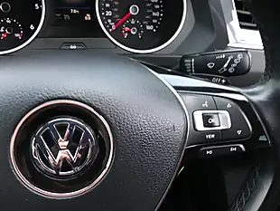 Used 2018 Volkswagen Tiguan Se Nav Caribbean Blue - Interior and Exterior details 16