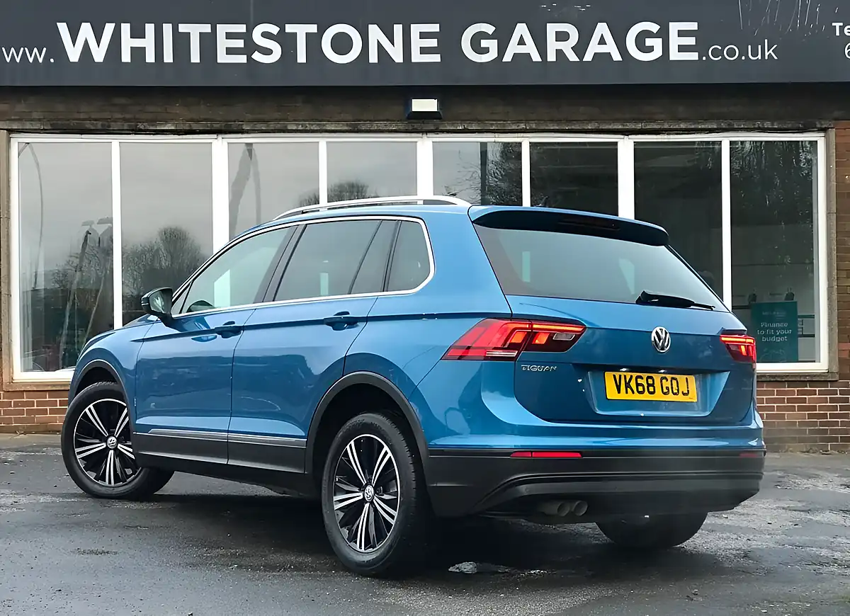 Used 2018 Volkswagen Tiguan Se Nav Caribbean Blue - Interior and Exterior details 6